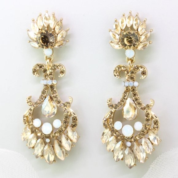 NWOT Austrian Crystal Bridal Jewelry Chandelier Earrings - Picture 1 of 3